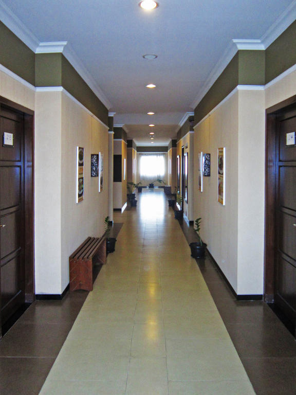 Hotel C3 Semarang Esterno foto